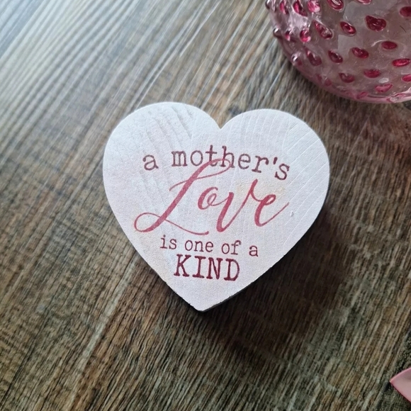 Pink Decor Lot - Picture 4 of 7